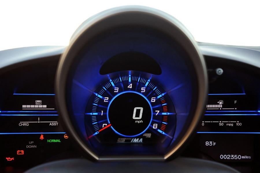  Honda CR-Z 2011 года  (фото 16 из 111)